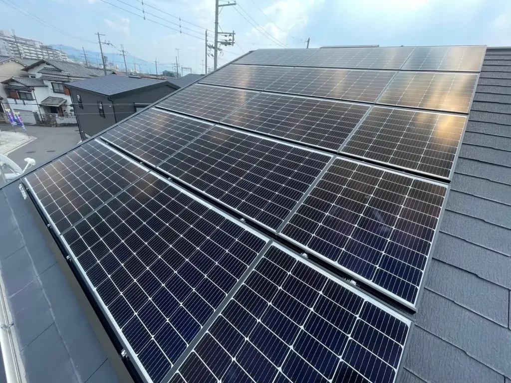 羽曳野市 太陽光 施工事例】長州産業製システムをスレート屋根へ1日